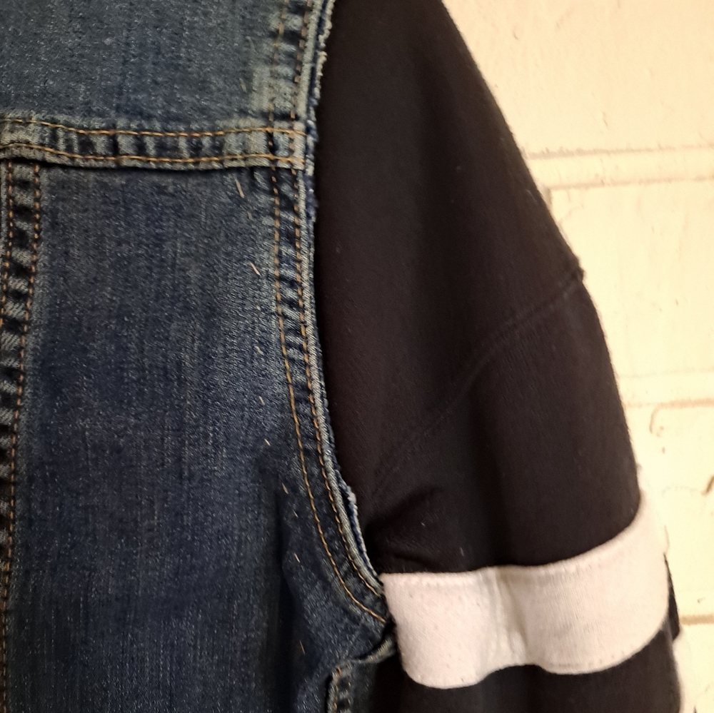 Artesian Levi's vest with sleeves attached - Picture 8 of 10